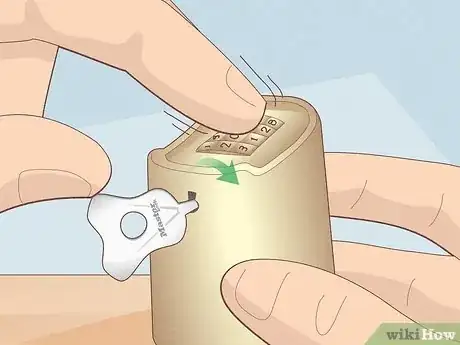 Image intitulée Reset a Master Lock Step 4