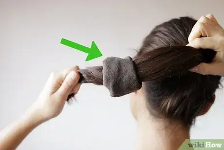 Image intitulée Make a Bun Step 23