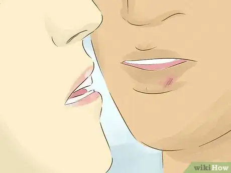 Image intitulée Kiss a Boy Step 17
