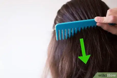 Image intitulée Make a Bun Step 11