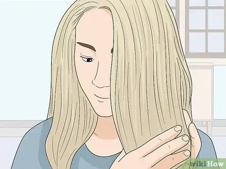 Image intitulée Bleach Dark Brown or Black Hair to Platinum Blonde or White Step 15