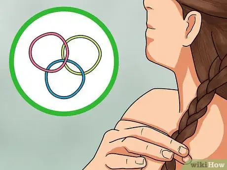Image intitulée Crimp Your Hair With a Straightener Step 5