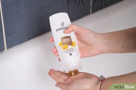 Image intitulée Prevent Hair from Knotting Step 3