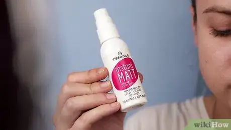 Image intitulée Use Makeup Setting Spray Step 3