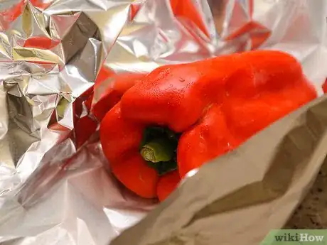 Image intitulée Roast Red Peppers Step 10