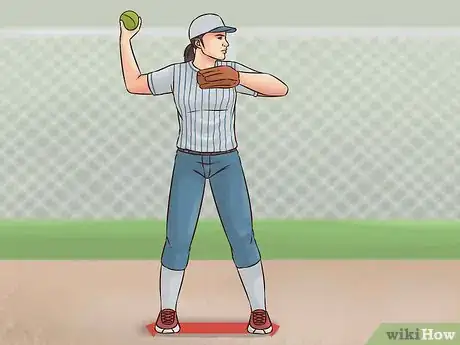 Image intitulée Play Softball Step 17