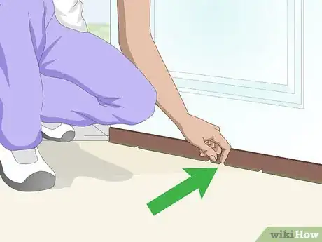 Image intitulée Replace Weather Stripping at the Bottom of a Door Step 1