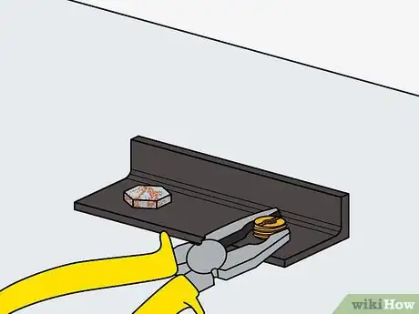 Image intitulée Use a Screw Extractor Step 12
