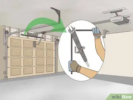 Image intitulée Fix a Garage Door Spring Step 3