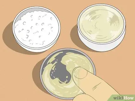 Image intitulée Get Rid of Flaky Lips With Petroleum Jelly Step 3