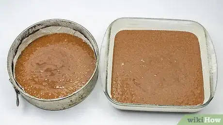 Image intitulée Make a Heart Shaped Cake Step 13