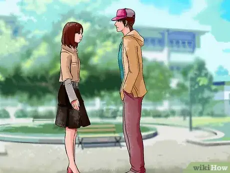 Image intitulée Romantically Hug a Woman Step 2