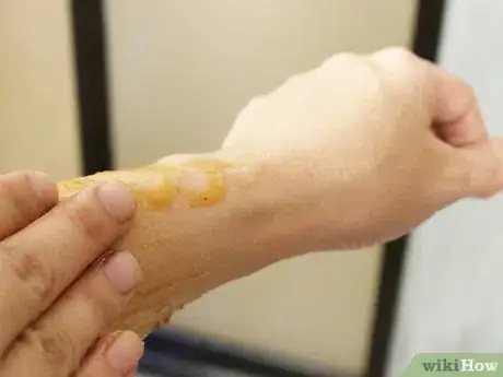 Image intitulée Do a Sugar Facial Step 38