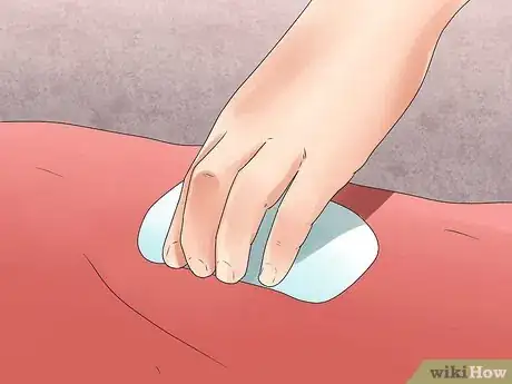 Image intitulée Get Out Blood Stains Step 15