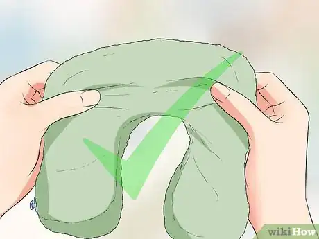 Image intitulée Use a Neck Pillow Step 17