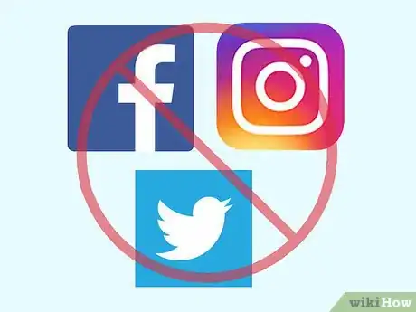 Image intitulée Be Antisocial Step 10