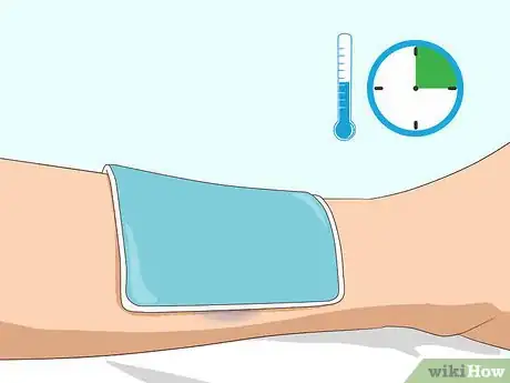 Image intitulée Make a Bruise Go Away Faster Step 1
