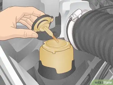 Image intitulée Check and Add Power Steering Fluid Step 2