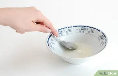 Image intitulée Make Your Own Lip Gloss Without Beeswax Step 2