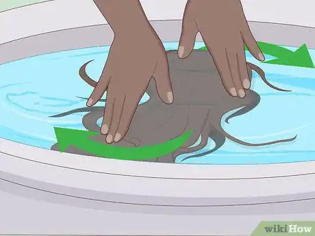Image intitulée Keep Synthetic Hair Soft Step 4