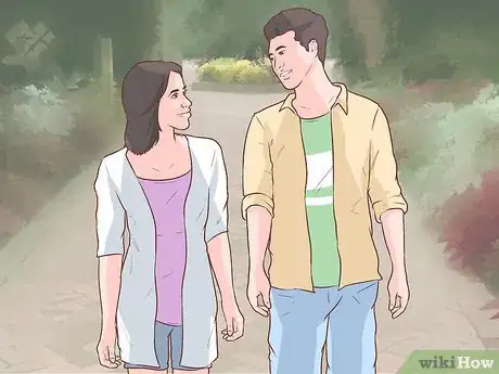 Image intitulée Turn Friendship Into Love Step 15