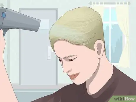 Image intitulée Bleach Your Hair Step 36