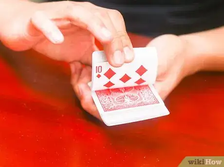 Image intitulée Do a Cool Card Trick Step 2