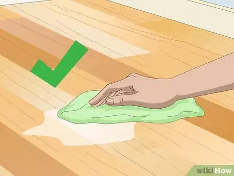 Image intitulée Remove Acrylic Paint from Wood Step 10