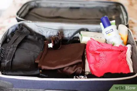 Image intitulée Pack Smartly for a Plane Trip Step 3