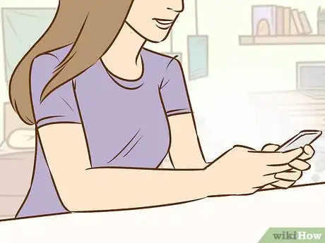 Image intitulée Flirt with a Guy over Text Step 19