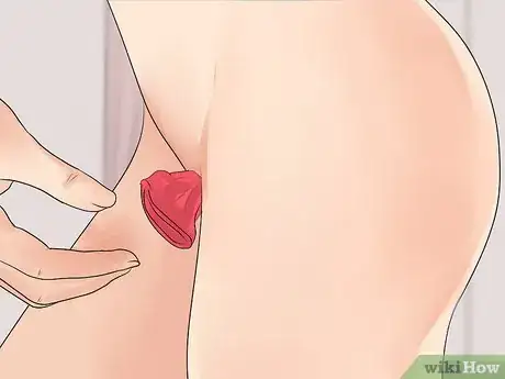 Image intitulée Use a Female Condom Step 11