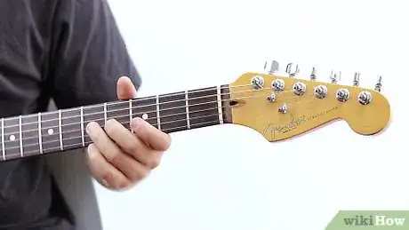 Image intitulée Tune Your Guitar a Half Step Down Step 12