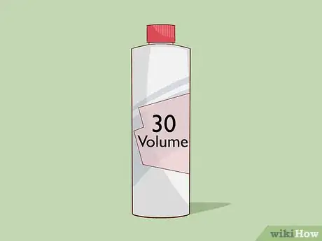 Image intitulée Go from Black Hair to Bright Blonde Step 14