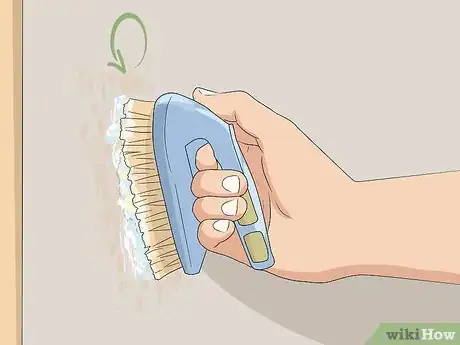Image intitulée Remove Sticky Tack Stains from Walls Step 5