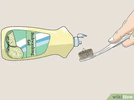 Image intitulée Remove Sticky Tack Stains from Walls Step 4