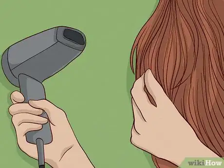 Image intitulée Lighten Your Hair Dye With Vitamin C Step 9