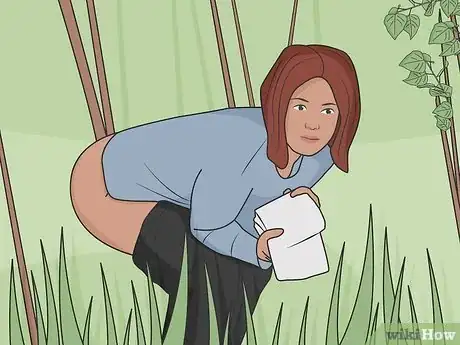 Image intitulée Use the Bathroom Outdoors Step 13