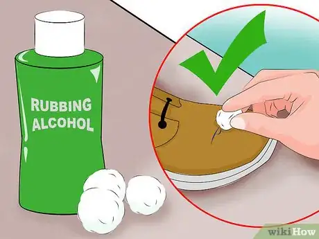 Image intitulée Fix Wet Suede Shoes Step 11