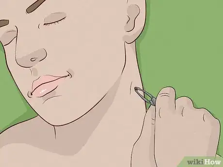 Image intitulée Remove a Skin Tag from Your Neck Step 7