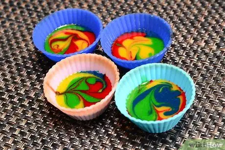 Image intitulée Make Tie Dye Cupcakes Step 4