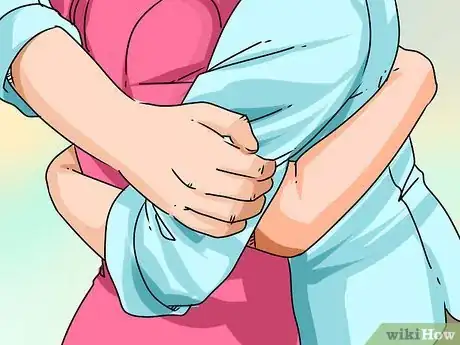 Image intitulée Romantically Hug a Guy Step 2