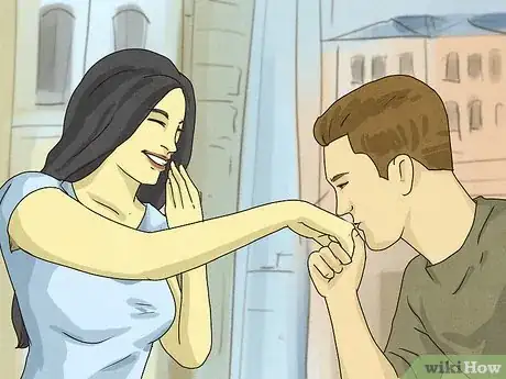 Image intitulée Kiss Someone on the Hand Step 4