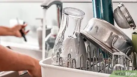 Image intitulée Clean Drinking Glasses Step 2