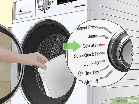 Image intitulée Wash a Dry Clean Only Garment Step 14