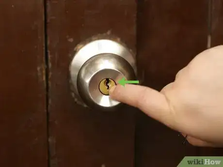 Image intitulée Pick Locks on Doorknobs Step 21