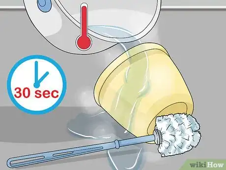 Image intitulée Clean a Toilet Brush Step 13