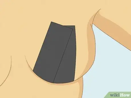 Image intitulée Tape Your Boobs for a Strapless Dress Step 18