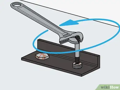 Image intitulée Use a Screw Extractor Step 10
