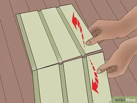 Image intitulée Cut Vinyl Siding Step 10
