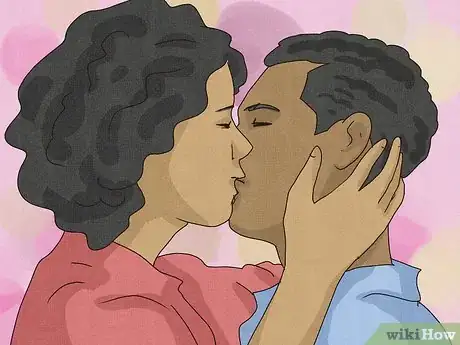 Image intitulée What Does It Mean when Someone Holds Your Face While Kissing Step 8
